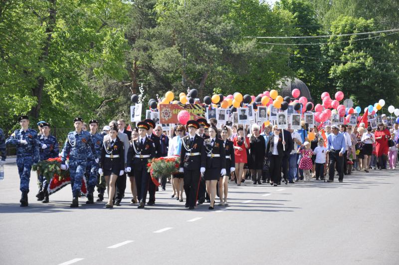 ДЕНЬ ПОБЕДЫ В КОРОЧЕ